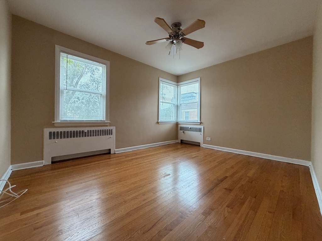 1516 Harlem Avenue N - Photo 7