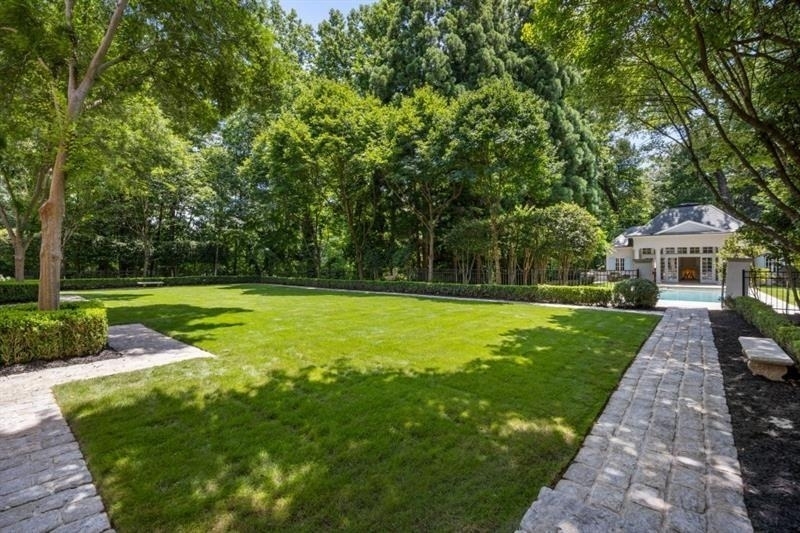 2485 W Wesley Road Nw - Photo 67