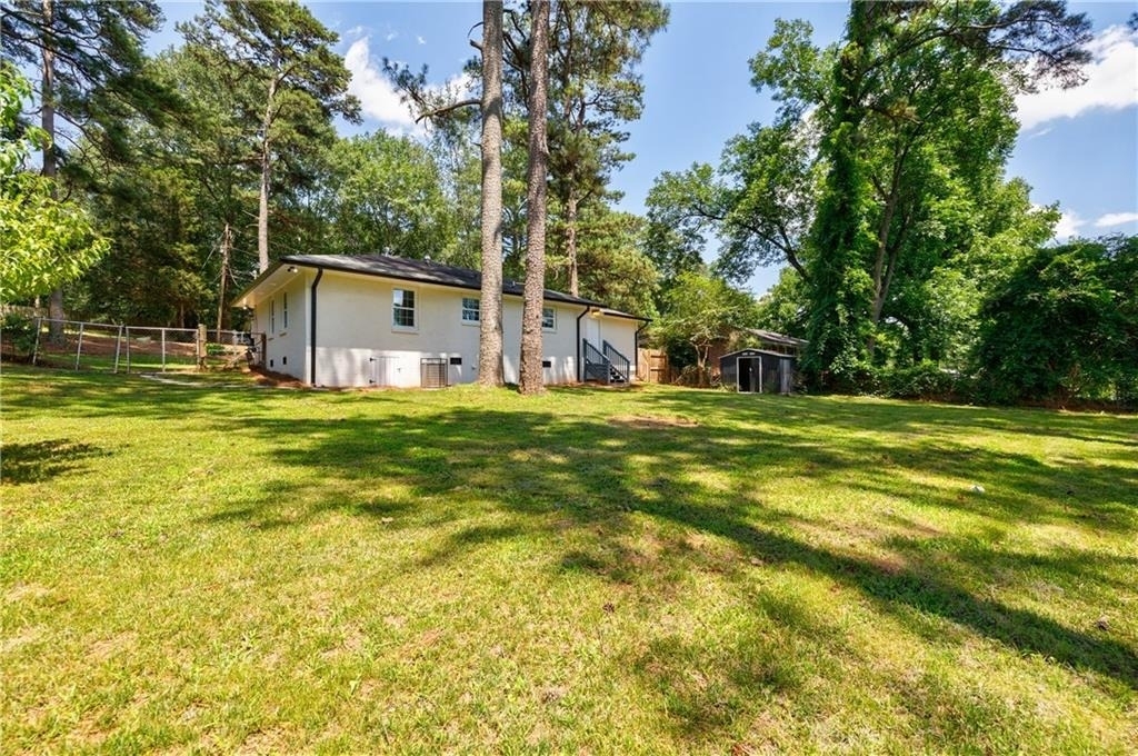 3365 Knott Street - Photo 9