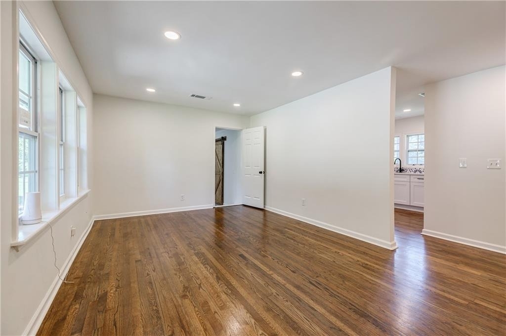 3365 Knott Street - Photo 15