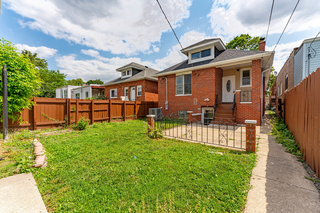2234 Gunderson Avenue - Photo 29