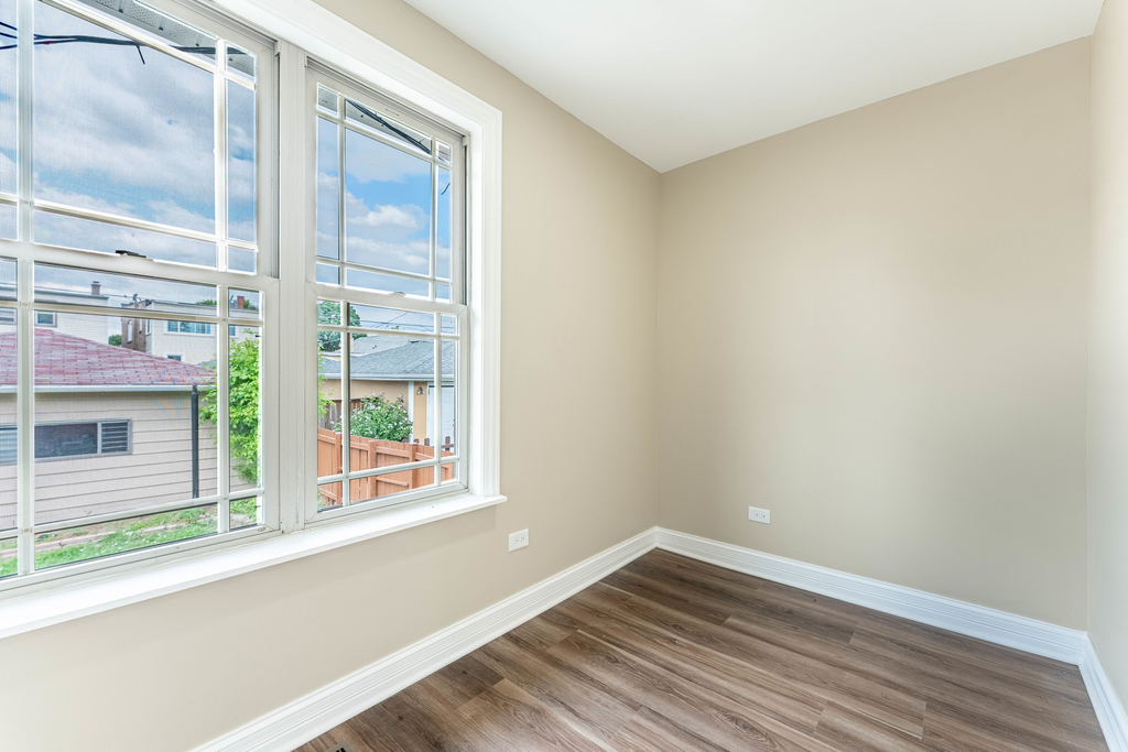 2234 Gunderson Avenue - Photo 12