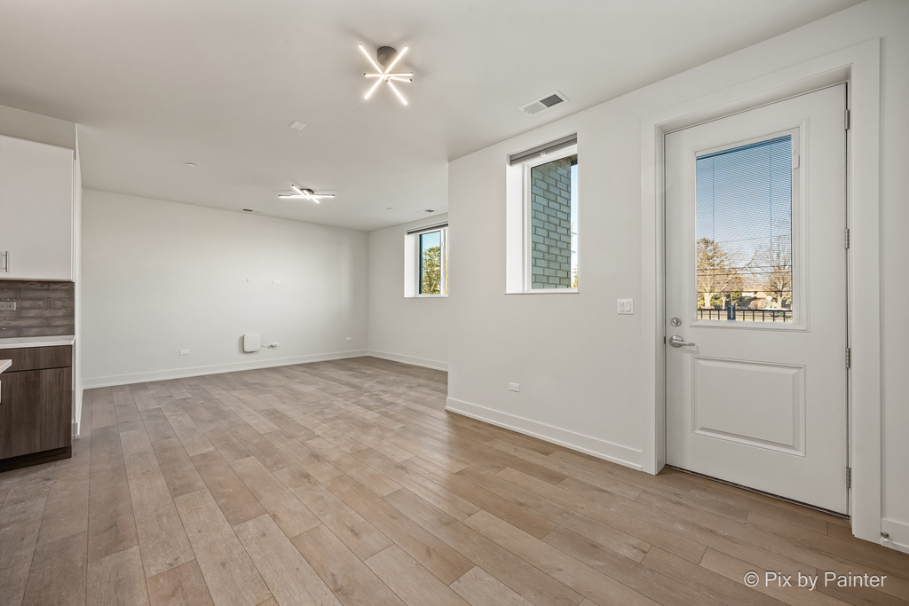 27 W Park Boulevard - Photo 4