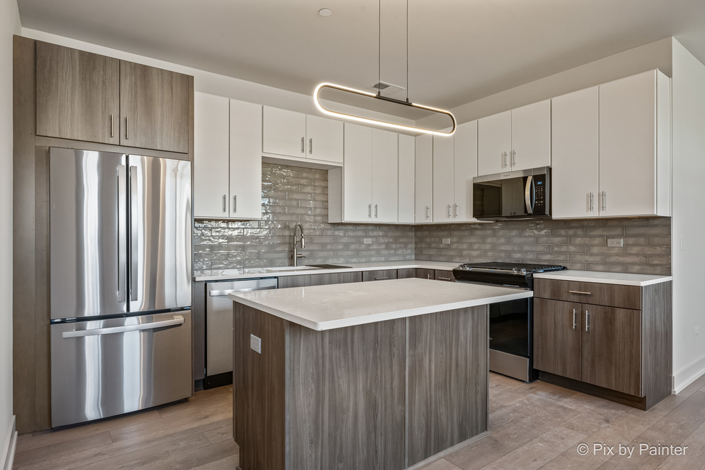 27 W Park Boulevard - Photo 1