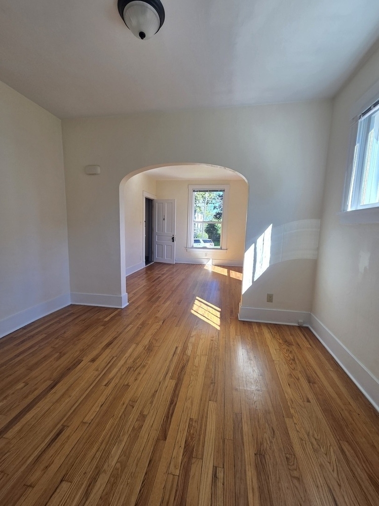 330 W Sycamore Street W - Photo 4