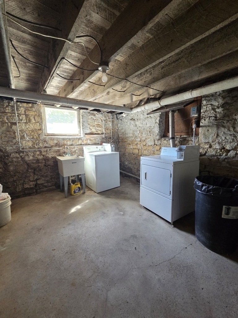 330 W Sycamore Street W - Photo 16