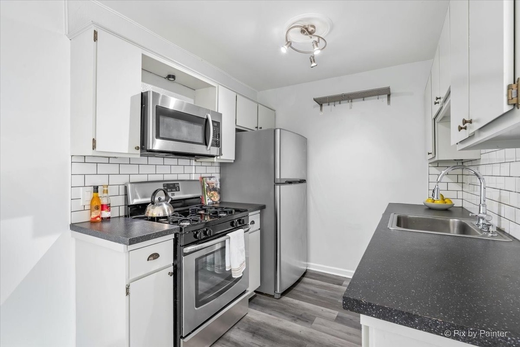 764 Gloucester Drive - Photo 8