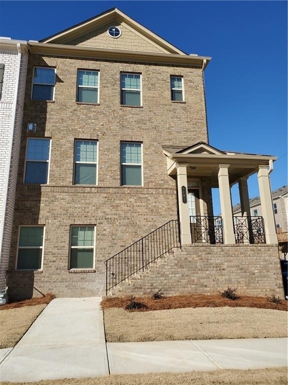 2481 Georgetown Avenue - Photo 1