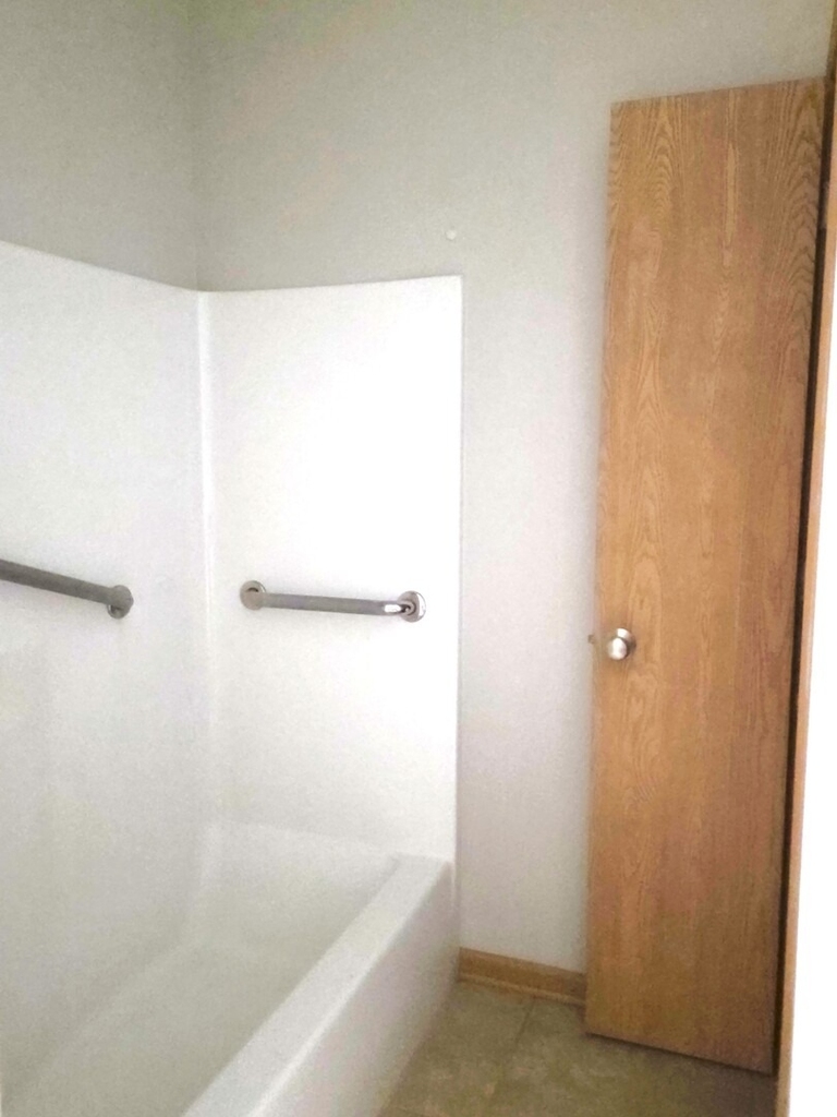 1990 Larkin Avenue - Photo 11
