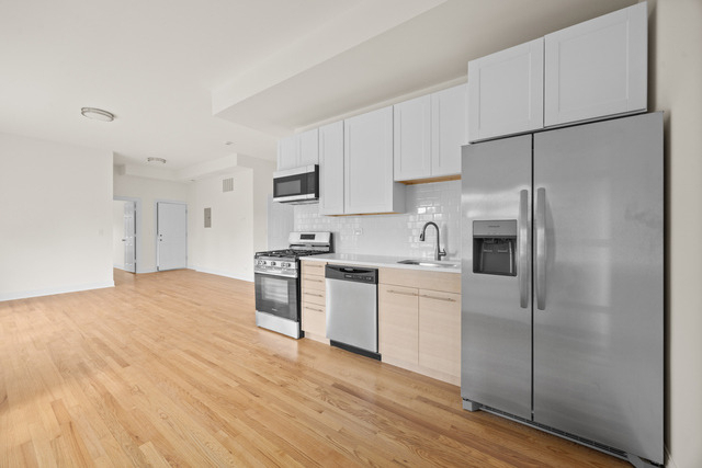 3107 N Harding Avenue - Photo 6