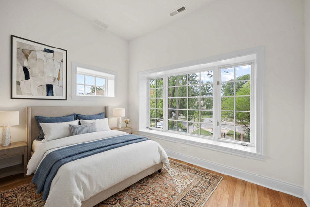 3107 N Harding Avenue - Photo 11