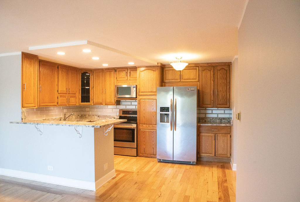 16 E Old Willow Road - Photo 32