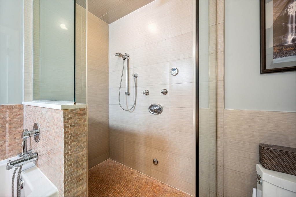 120 N Halsted Street - Photo 14