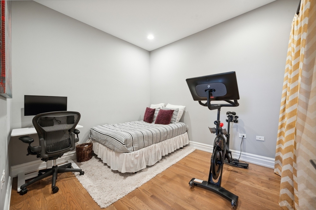 120 N Halsted Street - Photo 18