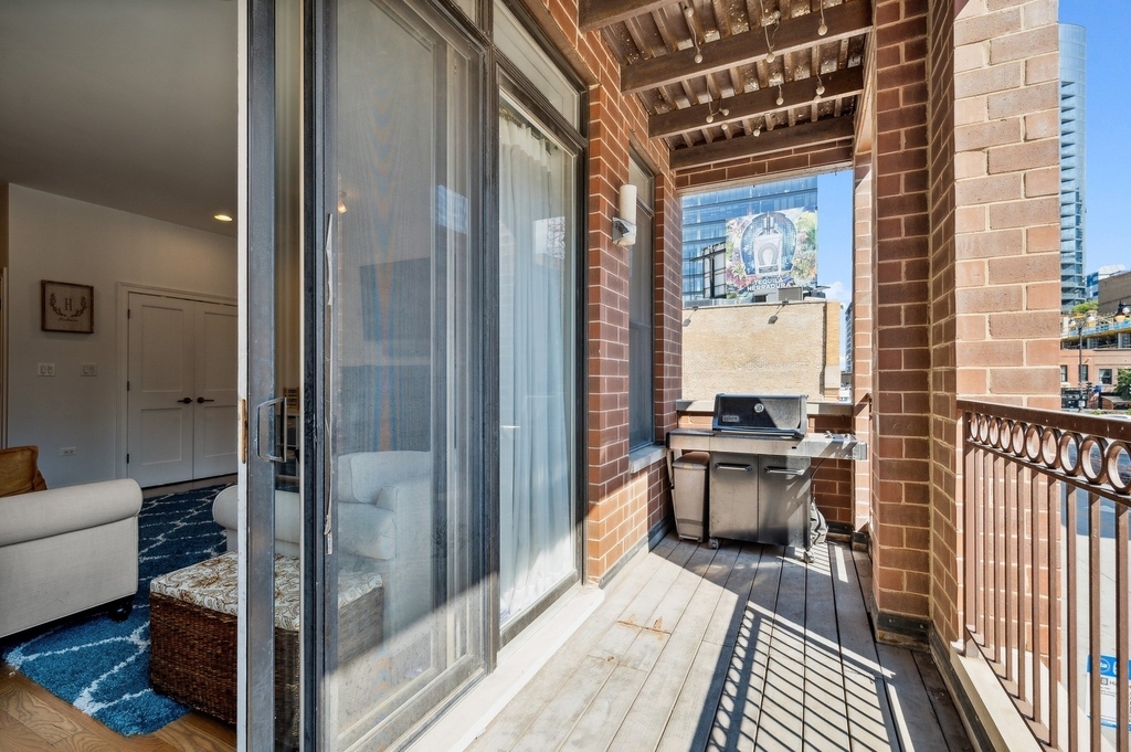 120 N Halsted Street - Photo 9
