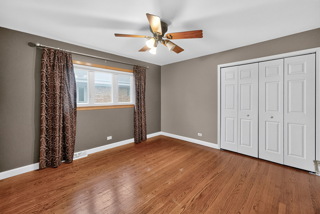 8632 W Ainslie Street - Photo 7