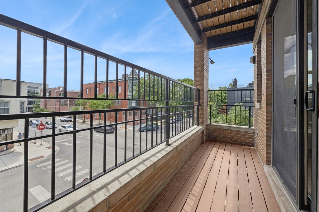 1956 W Ohio Street - Photo 8