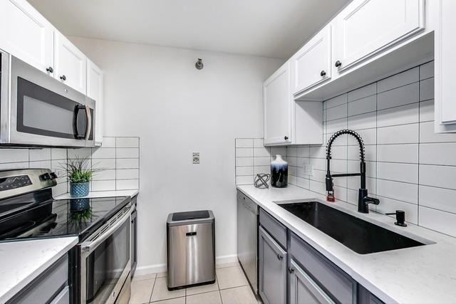 345 N La Salle Drive - Photo 9