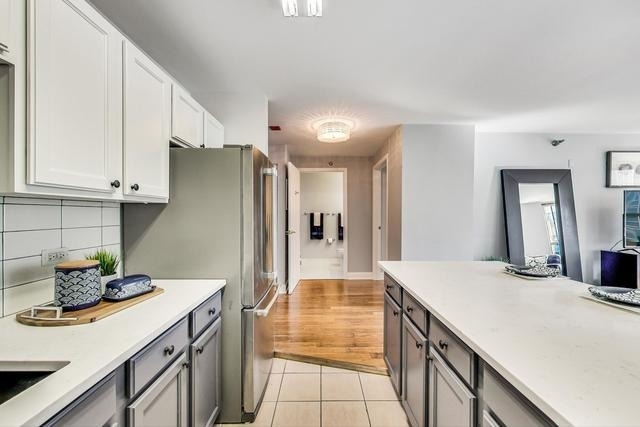 345 N La Salle Drive - Photo 10
