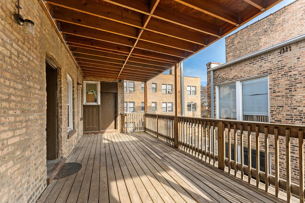 7451 N Greenview Avenue - Photo 7
