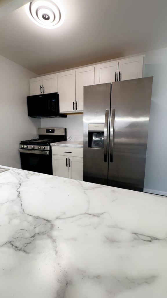201 W Winchester Road - Photo 2