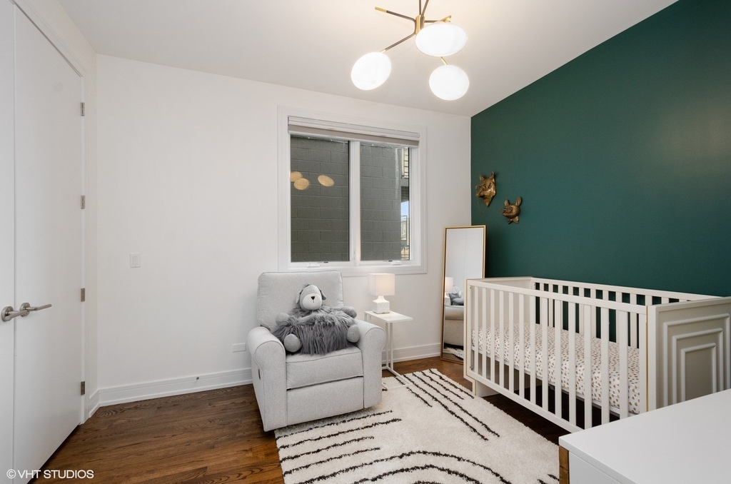2903 W Lyndale Street - Photo 11