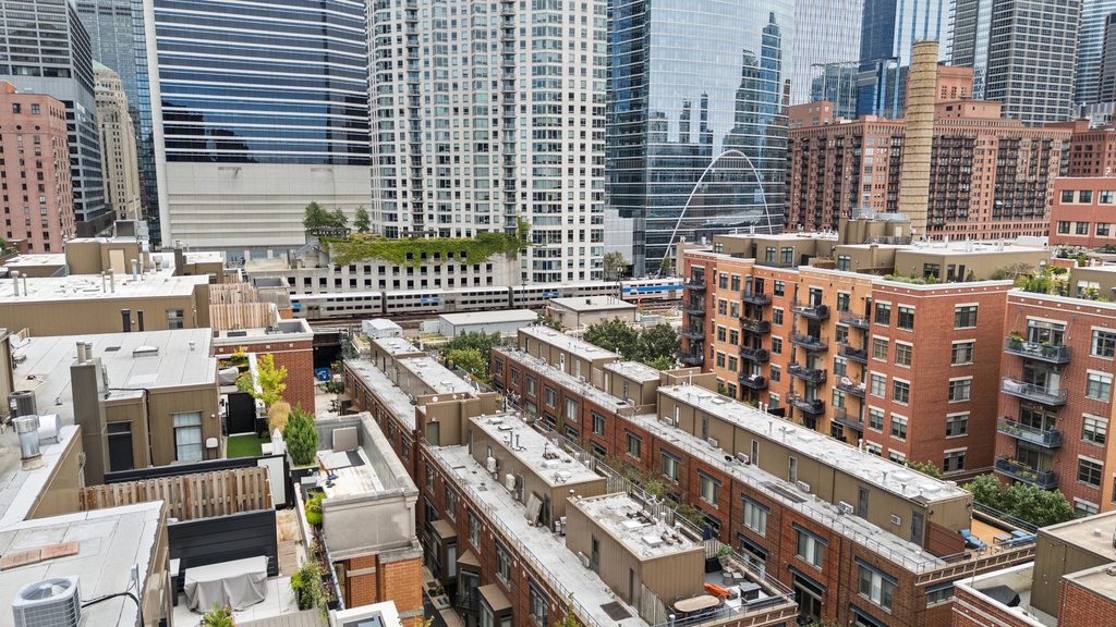 310 N Clinton Street - Photo 21
