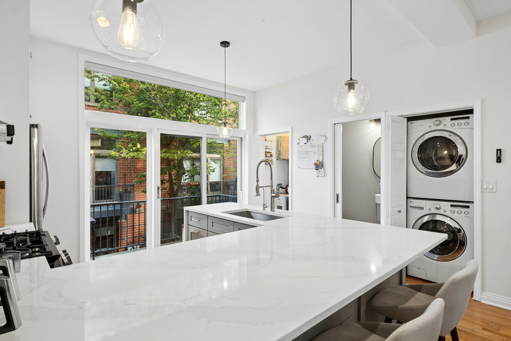 310 N Clinton Street - Photo 7