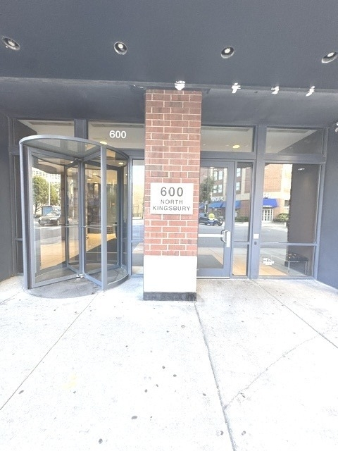 600 N Kingsbury Street - Photo 2
