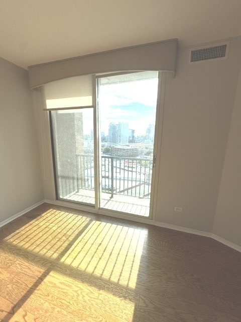 600 N Kingsbury Street - Photo 9