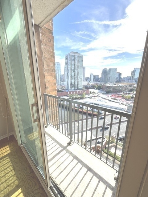 600 N Kingsbury Street - Photo 14