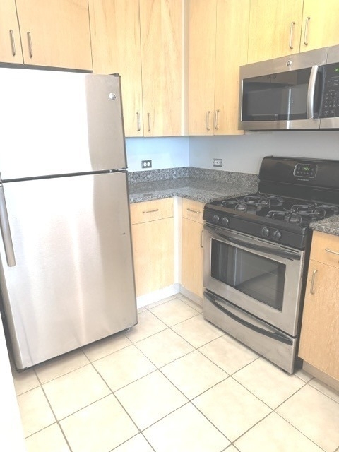 600 N Kingsbury Street - Photo 23