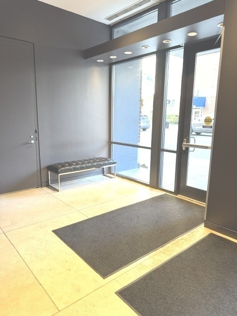 600 N Kingsbury Street - Photo 3