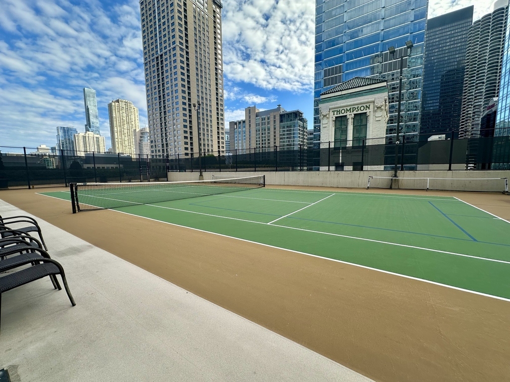 345 N Lasalle Street - Photo 16