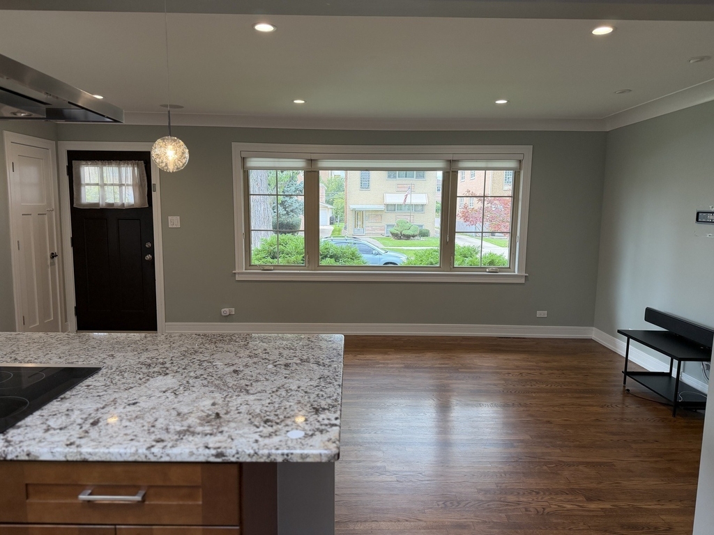 4205 N Newland Avenue - Photo 8