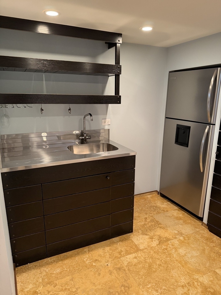 4205 N Newland Avenue - Photo 23