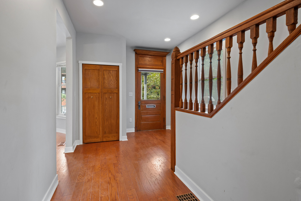 4647 N Winchester Avenue - Photo 5
