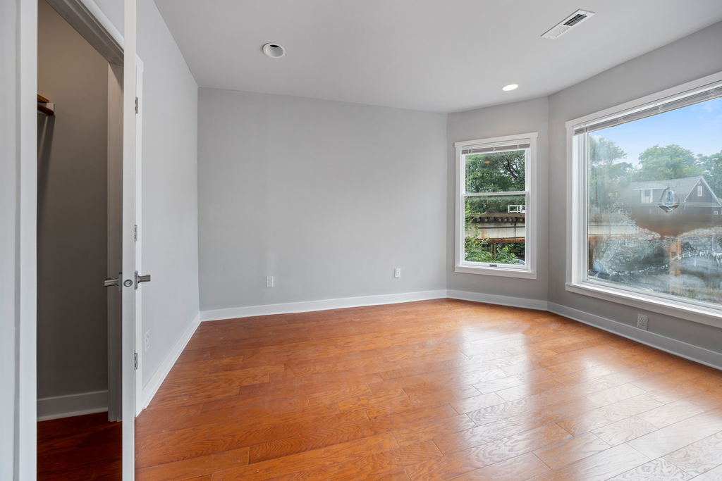 4647 N Winchester Avenue - Photo 6
