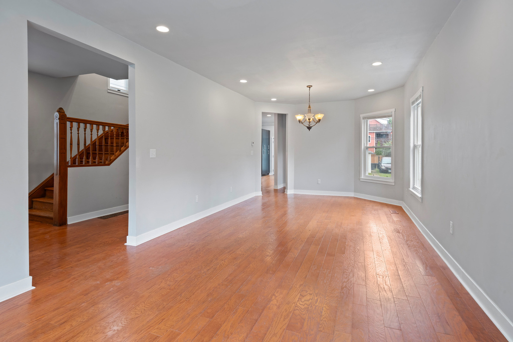 4647 N Winchester Avenue - Photo 3