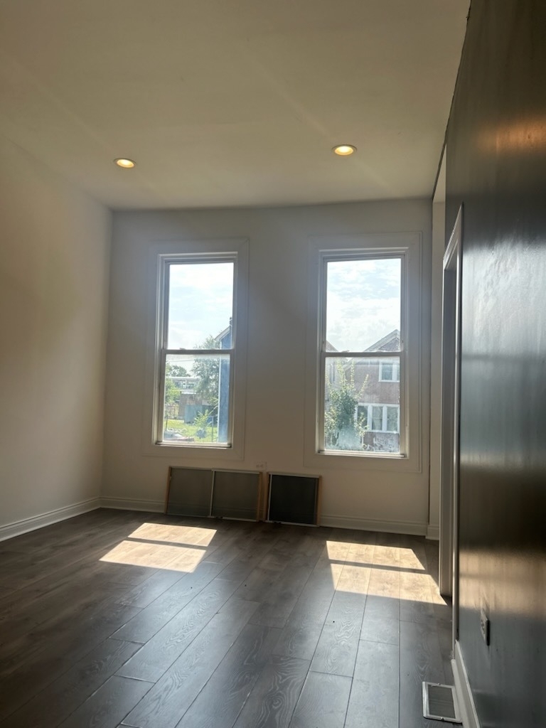 4040 W Carroll Avenue - Photo 1