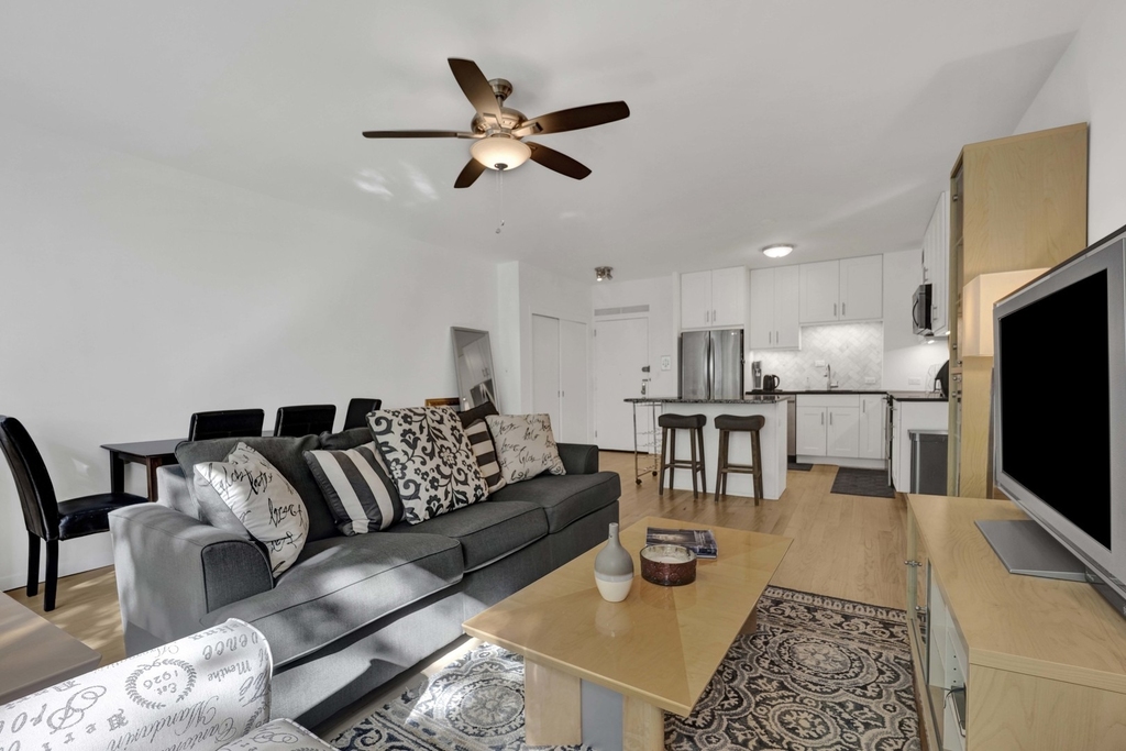 3600 N Lake Shore Drive - Photo 4