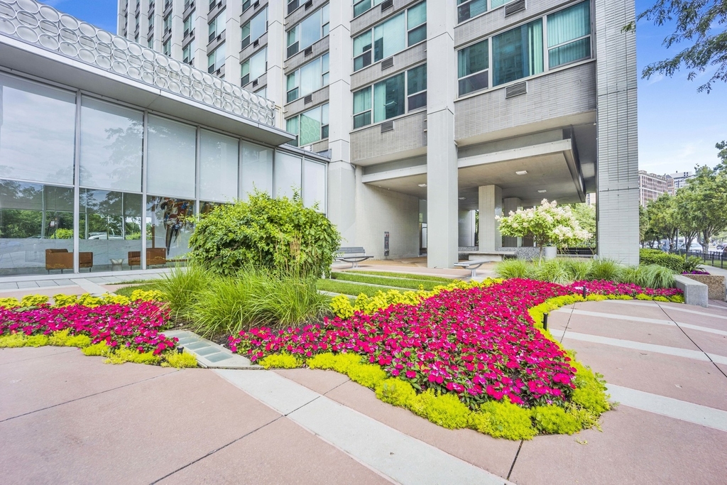 3600 N Lake Shore Drive - Photo 24