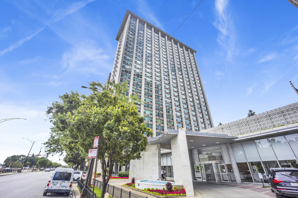 3600 N Lake Shore Drive - Photo 0