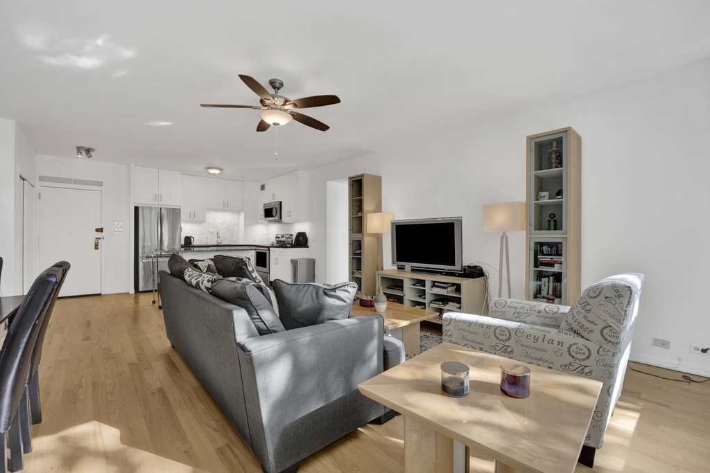 3600 N Lake Shore Drive - Photo 3