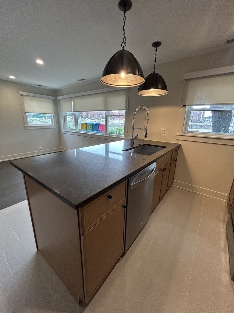 7701 W Marwood Avenue - Photo 3
