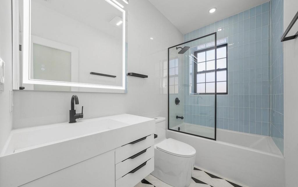 4153 N Hermitage Avenue - Photo 11