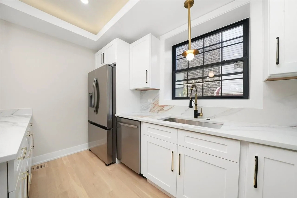 4153 N Hermitage Avenue - Photo 7