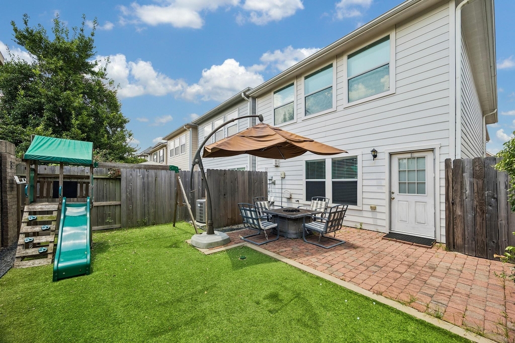 1334 Ella Place - Photo 33