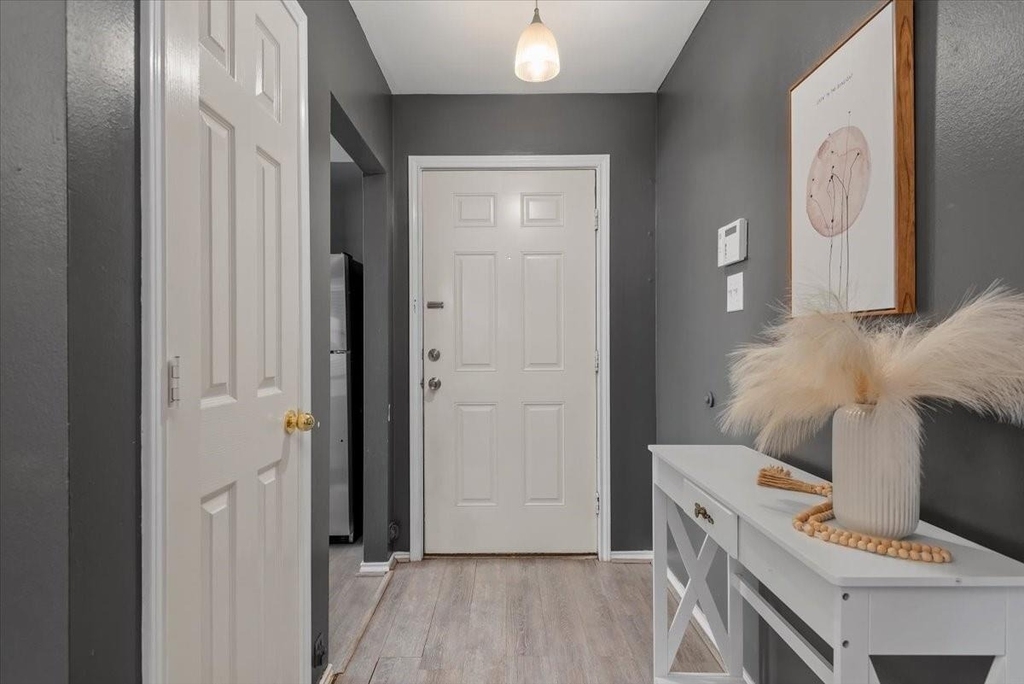 1711 Redwing Haven Drive - Photo 2