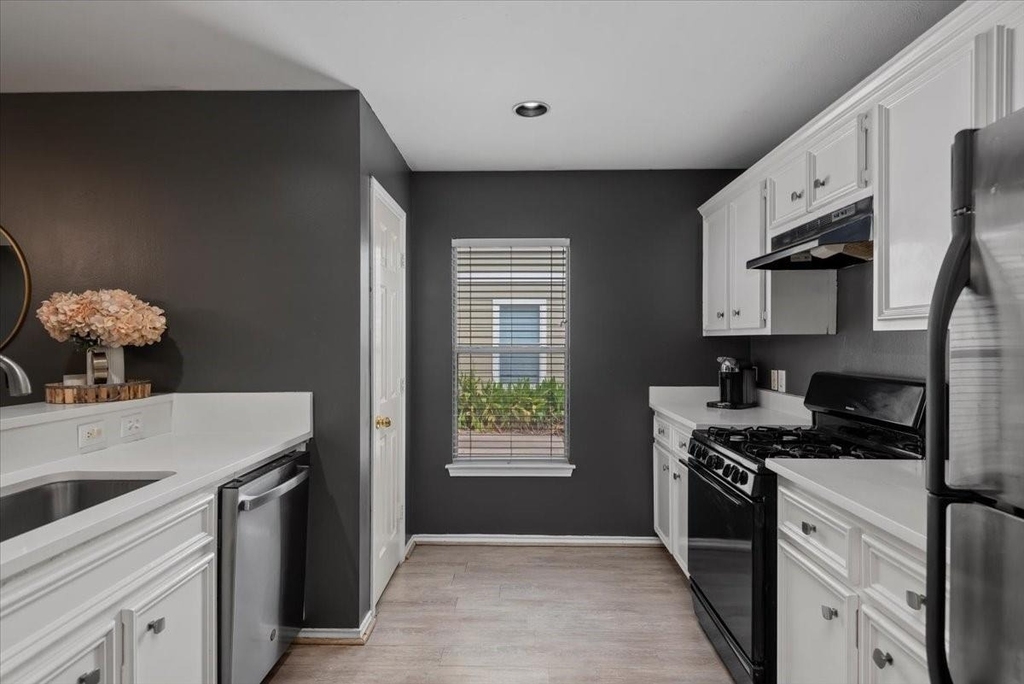 1711 Redwing Haven Drive - Photo 3